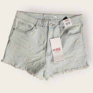 Celebrity Pink Shorts Juniors Sz 13/31 Floral Cut-Off Light-Wash Denim The Doll